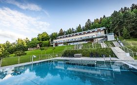 Hotel Moninec